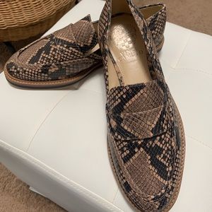 Vince Camuto women’s loafer